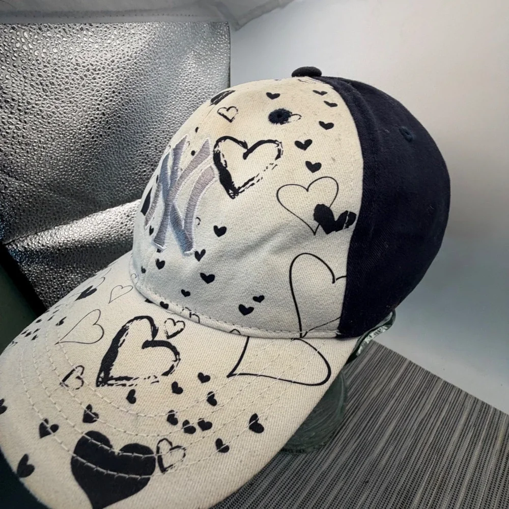 New York Yankees MLB Kids Hat Navy White Heart Print Adjustable Cotton Cap